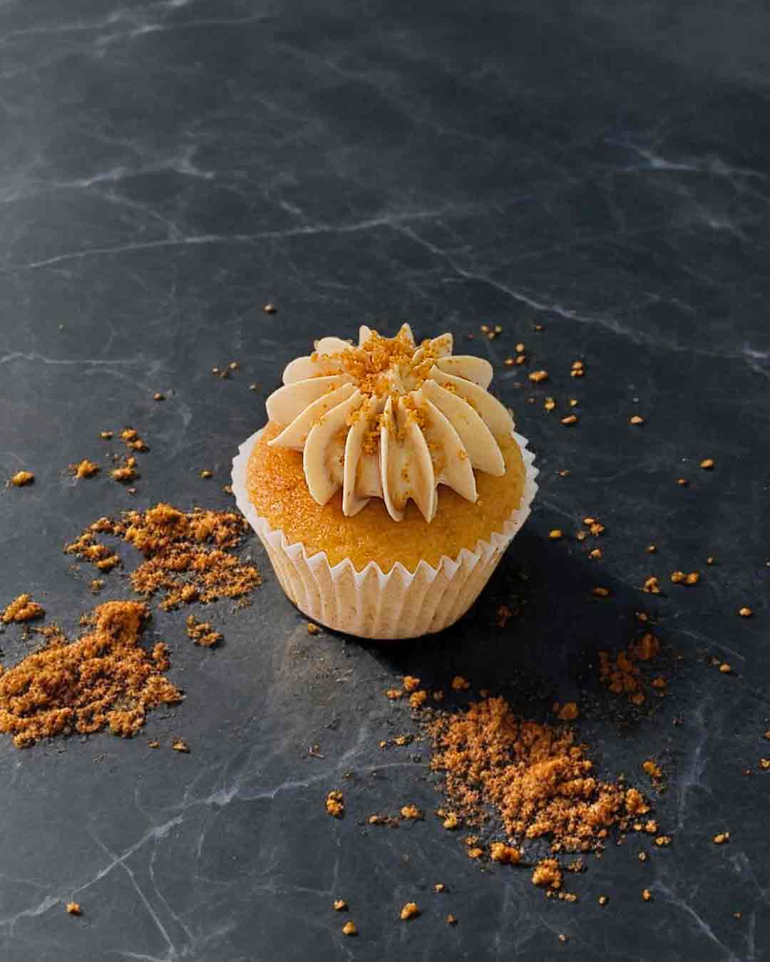 Ashas-Cupcakes-Biscoff-Mini-Cupcake
