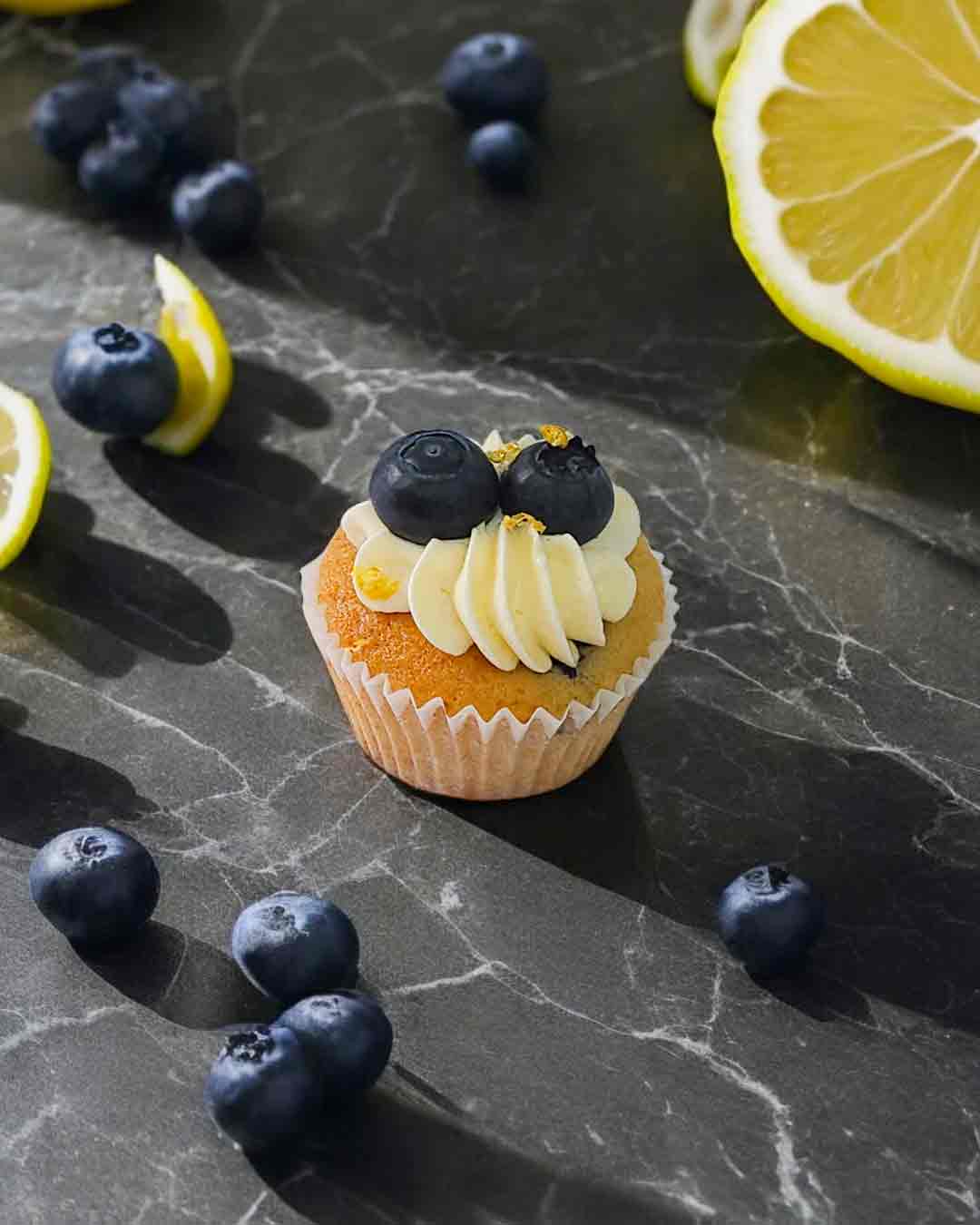 Ashas-Cupcakes-Blueberry-and-Lemon-Mini-Cupcake