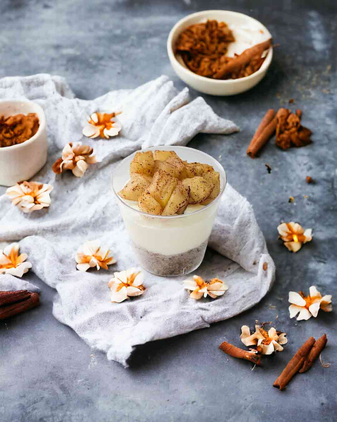 Ashas-Cupcakes-Cinnamon-Apple-Mini-Cheesecake-Pot