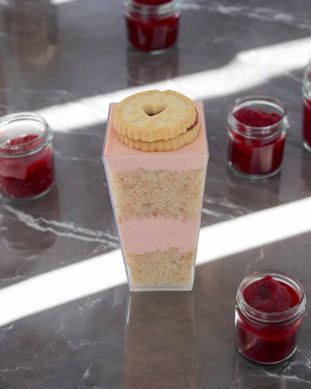 Ashas-Cupcakes-Jammie-Dodger-Cheesecake-Shooter
