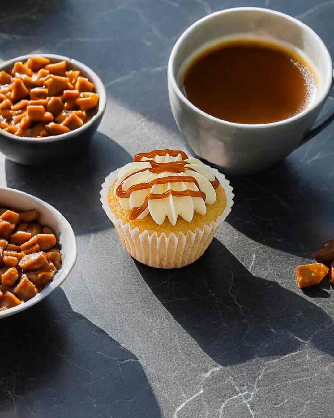 Ashas-Cupcakes-Salted-Caramel-Mini-Cupcake