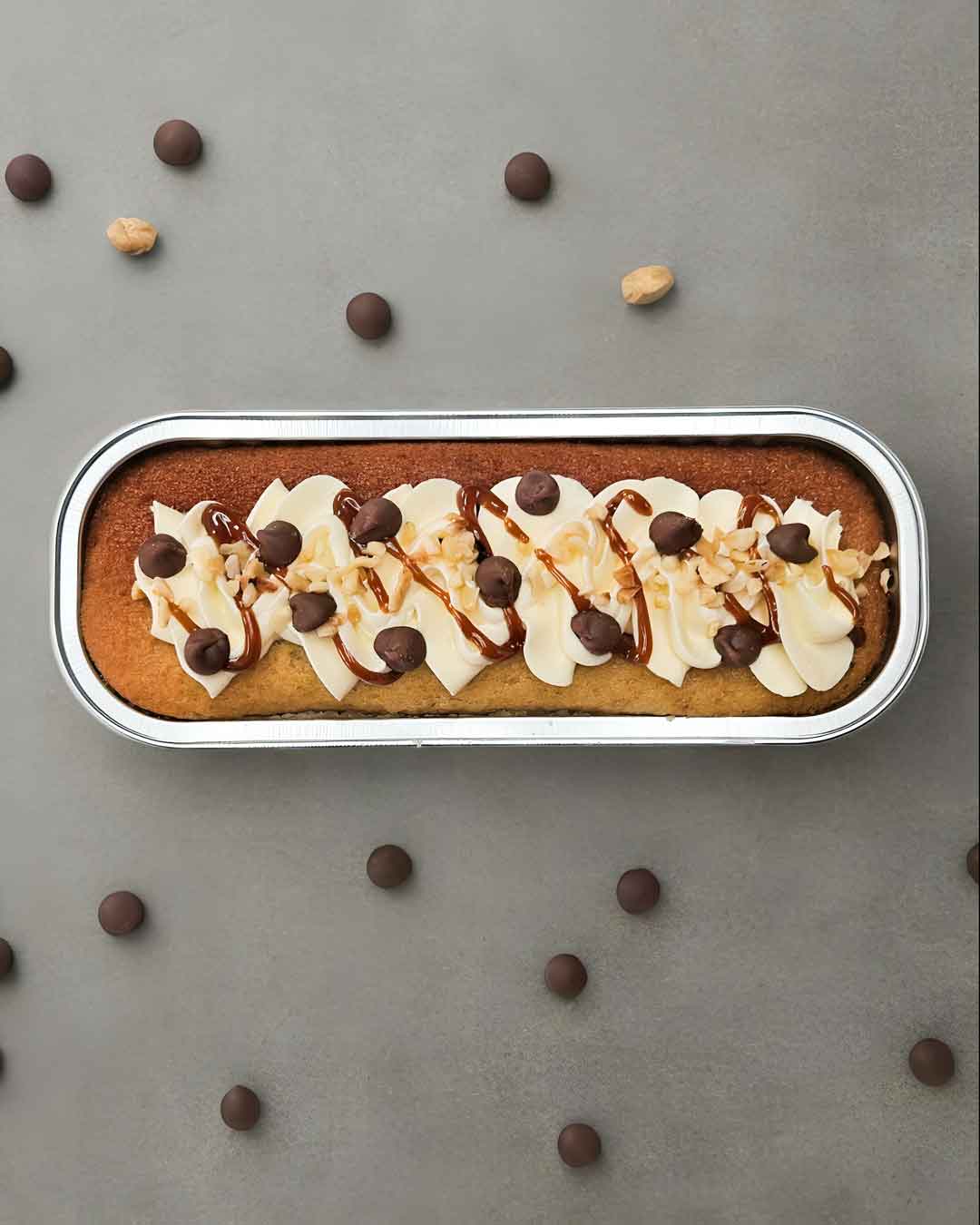 Ashas-Cupcakes-Snickers-Mini-Loaf-Tin
